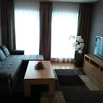Ksenija Apartment *